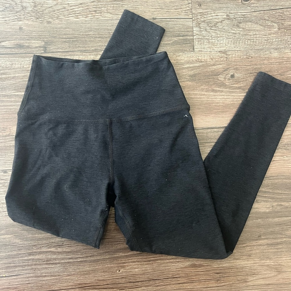 SOLD: Beyond Yoga Spacedye High Waisted Capri Legging in Black-Charcoal